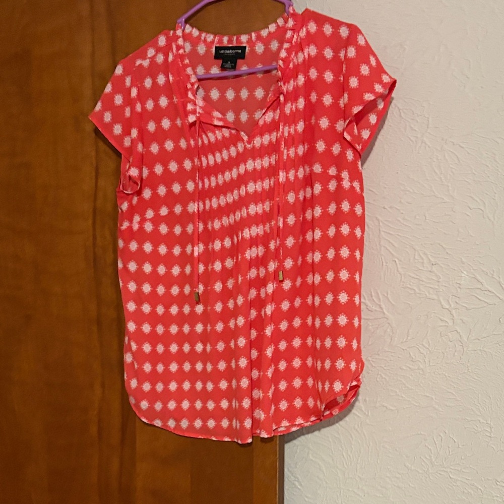Liz Claiborne Coral and White Short Sleeve Top
